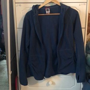 Cozy Northface zip up hoodie with thumb holes!